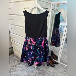 Vibrant Abstract Print Fit & Flare Skirt Black Boat Neck Scuba w Pocket Dress✨